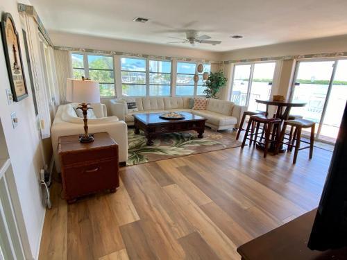 21530 Madera Rd - Bay Front Pool Home