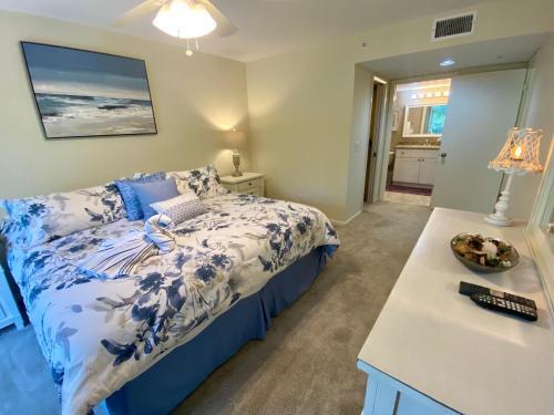 Seagrape Bay #205