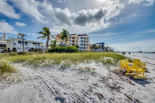 718 Estero Boulevard