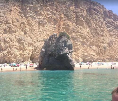 Sesimbra Sea Apartment Shared Pool & Beach