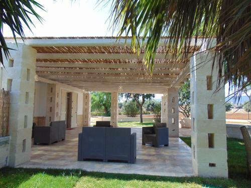 Tropical Palm Villa