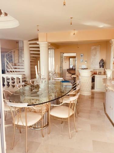 Villa Cap Holidays