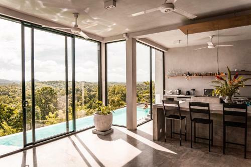 Naked Villa