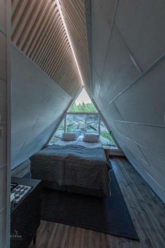 �ht�ri Zoo Villa Ursus