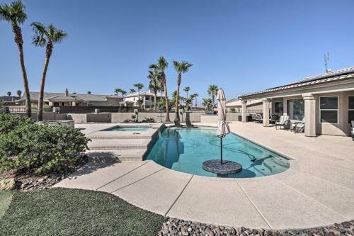 Modern Lake Havasu Oasis With Putting Green And Bbq!