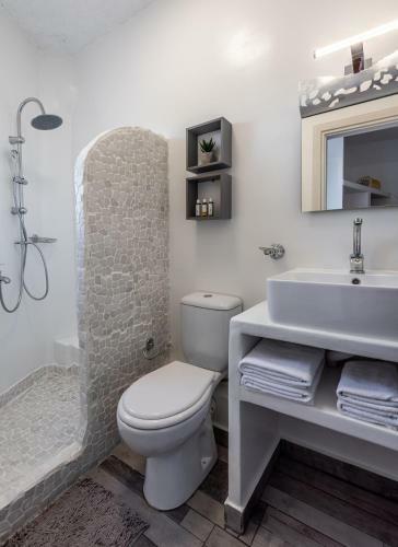 Hotel Milos Inn