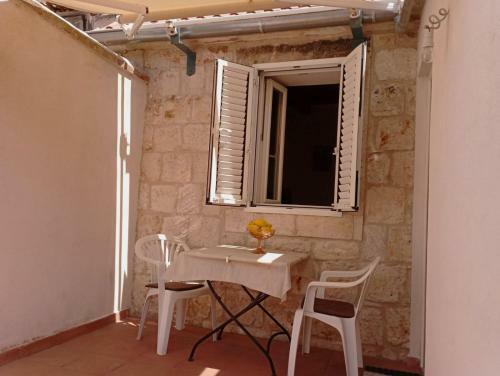 Ana Apartments
