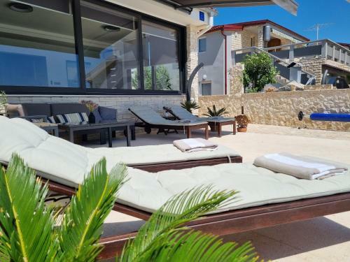 Holiday House Nataly