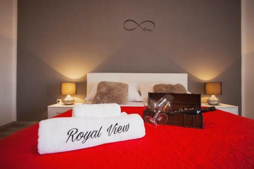 Royal View Apartment
