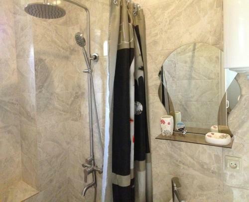 Hostal Guest House Emida