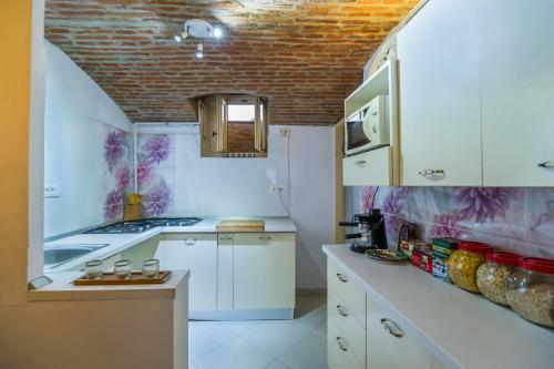 Wine Cellar Apartment