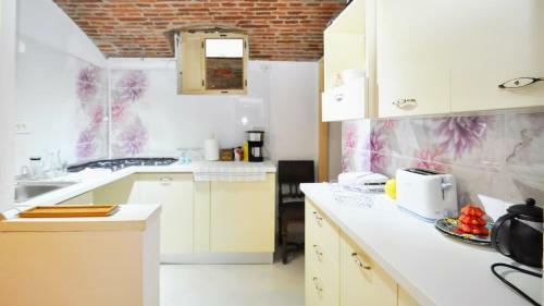 Wine Cellar Apartment