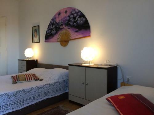 Hostal Rooms And Apartment Lia