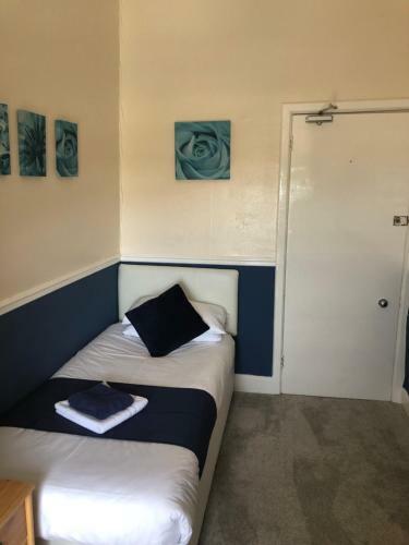 Bed & Breakfast Leamington House