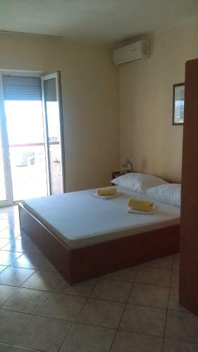 Hostal Guesthouse Bili