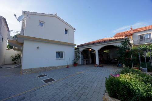 Hostal Apartments Sanja