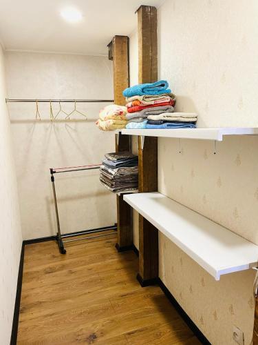 Beautiful Apartment On Atoneli