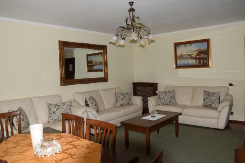 Hostal Pensiunea Select
