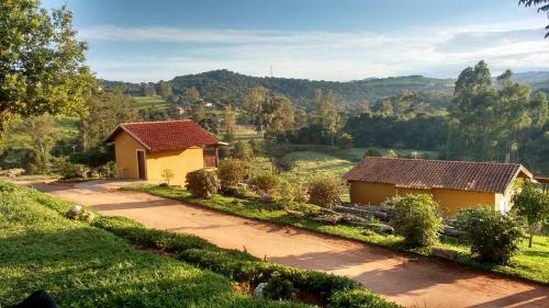 Pousada E Camping P� Na Trilha