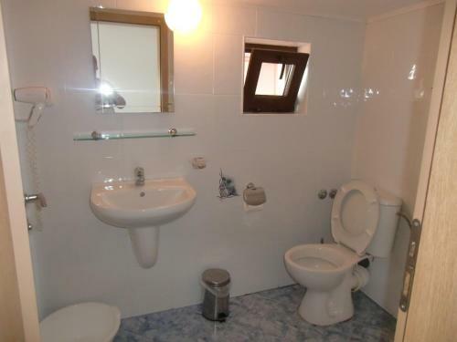 Hostal Guest House La Rose