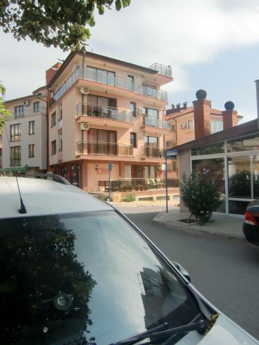 Hostal Guest House La Rose