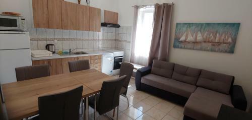 Apartamentos Family House Nerezine