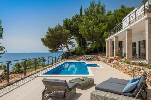 Absolute Beach Villa