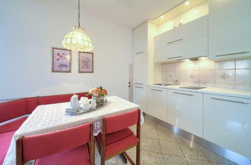 Apartment Punat
