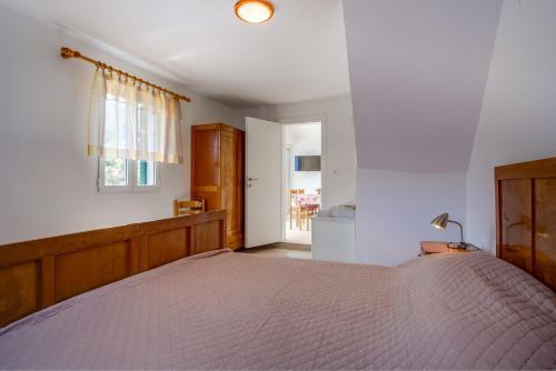 Apartments Valun