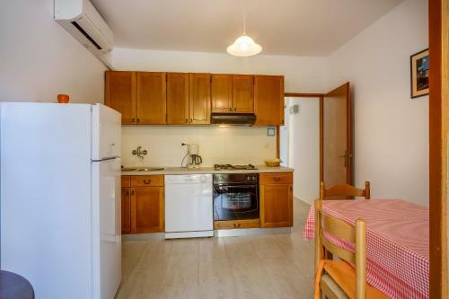 Apartments Valun