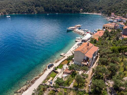 Apartments Valun