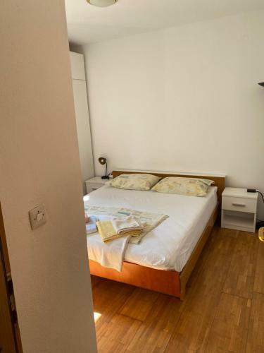 Apartments Sonja Supetar