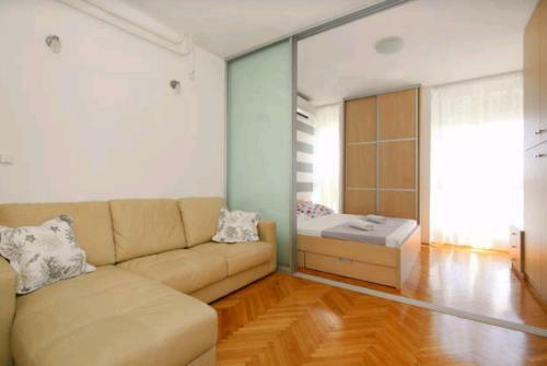 Apartment Split Sun
