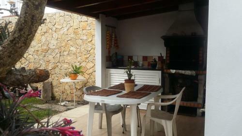 Hostal Lemon Tree Relaxing Guesthouse