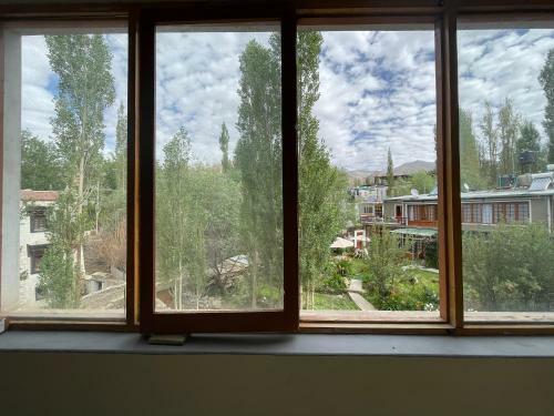 Hostal Saiman Guest House