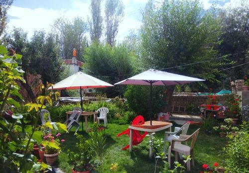 Hostal Saiman Guest House