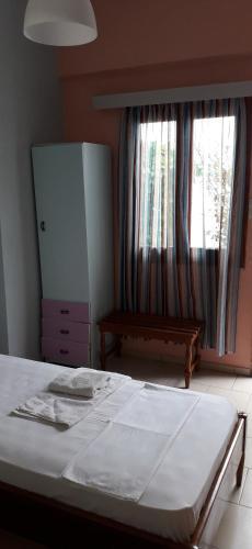 Hostal ?mmos Rooms