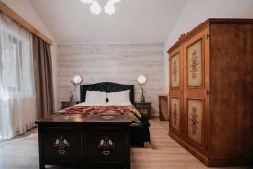 Hostal Casa De Sub Munte