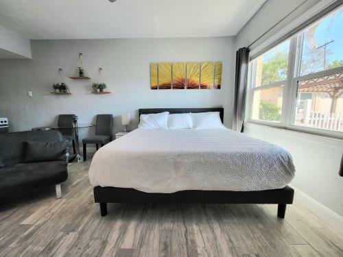 Barefoot Mailman Motel
