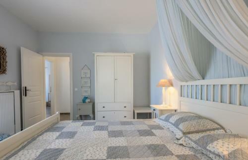 Villa Milos Retreat