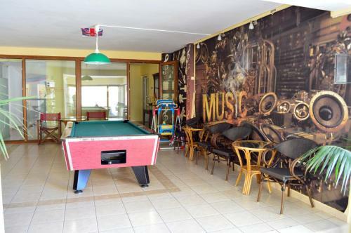 Alexandros Hotel