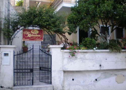 Hostal Villa Katerina
