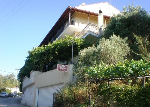 Hostal Villa Katerina