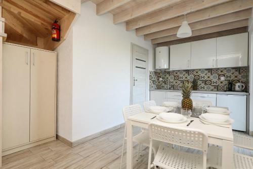 Pina House