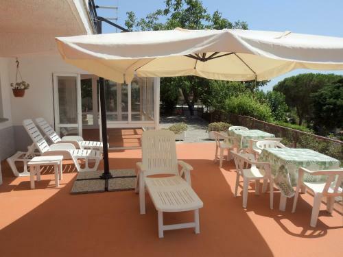 Big Apartment In Southern Tuscany With View And Pool