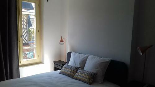 Hostal Chez Eu
