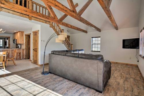 Luxury Cabin With Pond, Working Ranch Near Nevada, Mo