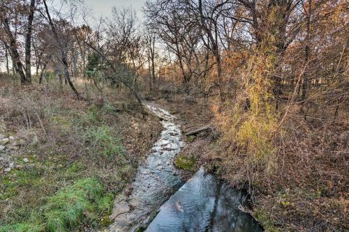 Luxury Cabin With Pond, Working Ranch Near Nevada, Mo