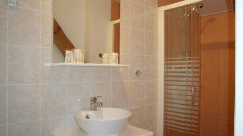 Hostal Maison Neuve Grandval