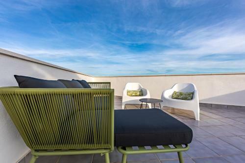 Apartamento Terraza, Vistas Y Piscina - Simplytarifa